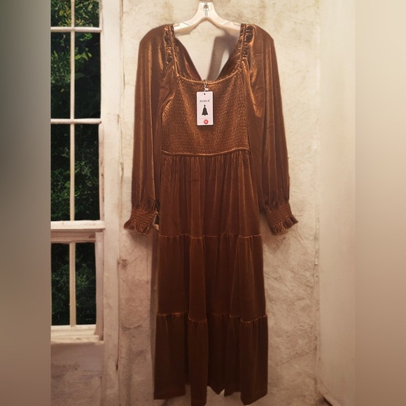 NWT Women’s Velvet Long Sleeve Square Neck Smocked Ruffle A Line Dress Size M - Picture 2 of 6